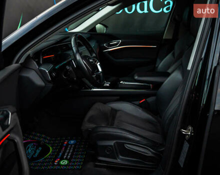 Черный Ауди E-Tron, объемом двигателя 0 л и пробегом 133 тыс. км за 28900 $, фото 36 на Automoto.ua