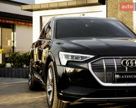Черный Ауди E-Tron, объемом двигателя 0 л и пробегом 50 тыс. км за 31900 $, фото 16 на Automoto.ua