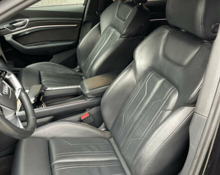 Черный Ауди E-Tron, объемом двигателя 0 л и пробегом 114 тыс. км за 28900 $, фото 23 на Automoto.ua