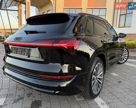Черный Ауди E-Tron, объемом двигателя 0 л и пробегом 88 тыс. км за 29900 $, фото 44 на Automoto.ua