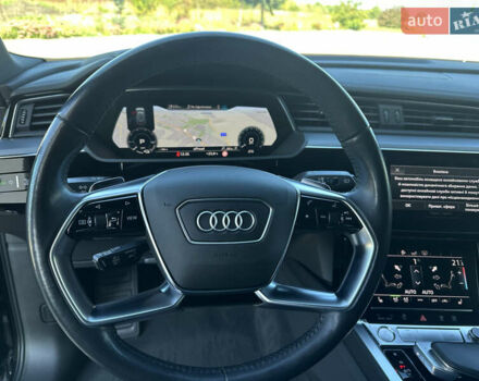 Черный Ауди E-Tron, объемом двигателя 0 л и пробегом 120 тыс. км за 28999 $, фото 22 на Automoto.ua