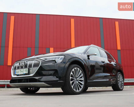 Черный Ауди E-Tron, объемом двигателя 0 л и пробегом 155 тыс. км за 37900 $, фото 4 на Automoto.ua