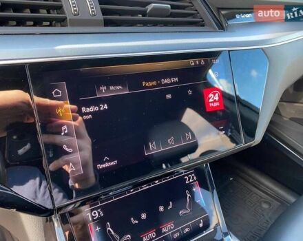 Черный Ауди E-Tron, объемом двигателя 0 л и пробегом 81 тыс. км за 34950 $, фото 18 на Automoto.ua