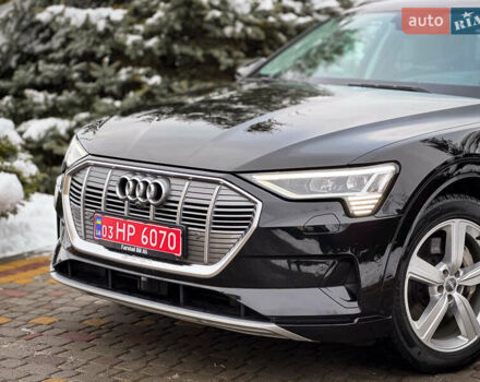 Чорний Ауді E-Tron, об'ємом двигуна 0 л та пробігом 140 тис. км за 26000 $, фото 18 на Automoto.ua