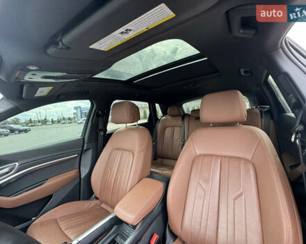 Черный Ауди E-Tron, объемом двигателя 0 л и пробегом 72 тыс. км за 25999 $, фото 20 на Automoto.ua