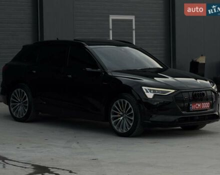 Чорний Ауді E-Tron, об'ємом двигуна 0 л та пробігом 162 тис. км за 28500 $, фото 5 на Automoto.ua
