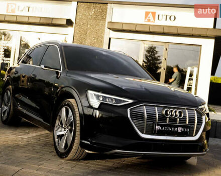 Черный Ауди E-Tron, объемом двигателя 0 л и пробегом 50 тыс. км за 31900 $, фото 15 на Automoto.ua