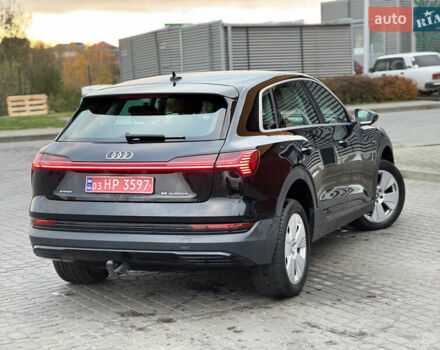 Ауді E-Tron 2019 у Рівному на Automoto.ua Чорний Ауді E-Tron, об'ємом двигуна 0 л та пробігом 220 тис. км за 23500 $, фото 16 на Automoto.ua