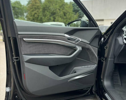 Черный Ауди E-Tron, объемом двигателя 0 л и пробегом 151 тыс. км за 27700 $, фото 14 на Automoto.ua