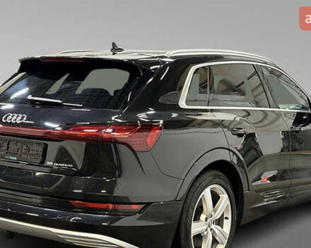 Черный Ауди E-Tron, объемом двигателя 0 л и пробегом 150 тыс. км за 27500 $, фото 4 на Automoto.ua