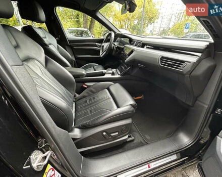 Черный Ауди E-Tron, объемом двигателя 0 л и пробегом 101 тыс. км за 29350 $, фото 62 на Automoto.ua