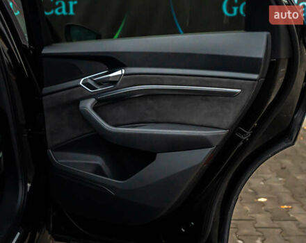 Черный Ауди E-Tron, объемом двигателя 0 л и пробегом 133 тыс. км за 28900 $, фото 57 на Automoto.ua