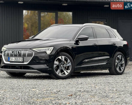Черный Ауди E-Tron, объемом двигателя 0 л и пробегом 77 тыс. км за 30900 $, фото 2 на Automoto.ua