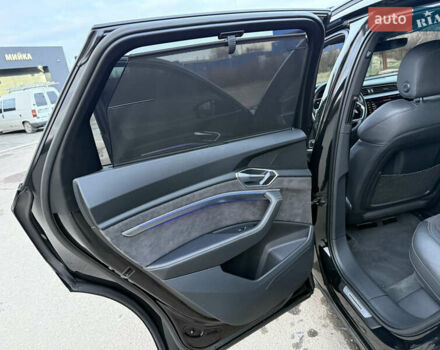 Черный Ауди E-Tron, объемом двигателя 0 л и пробегом 88 тыс. км за 29999 $, фото 68 на Automoto.ua