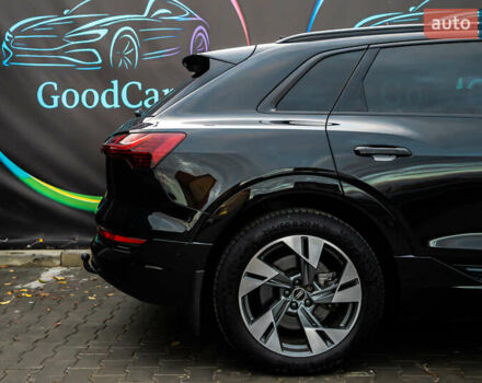 Черный Ауди E-Tron, объемом двигателя 0 л и пробегом 133 тыс. км за 28900 $, фото 16 на Automoto.ua