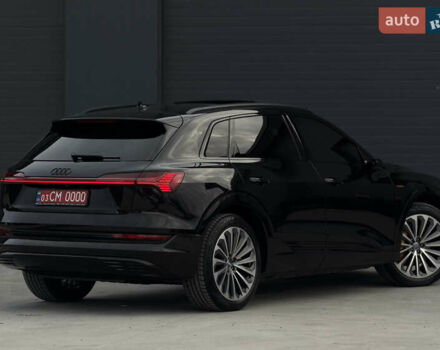 Чорний Ауді E-Tron, об'ємом двигуна 0 л та пробігом 162 тис. км за 28500 $, фото 22 на Automoto.ua
