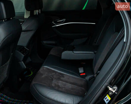 Черный Ауди E-Tron, объемом двигателя 0 л и пробегом 133 тыс. км за 28900 $, фото 38 на Automoto.ua