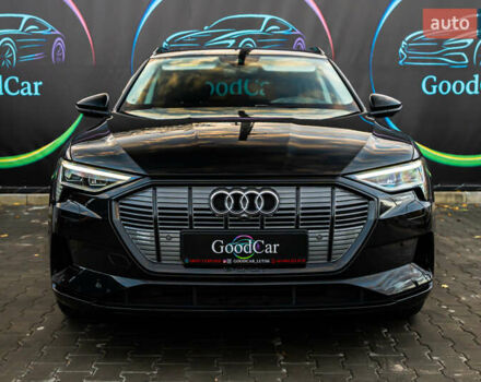 Черный Ауди E-Tron, объемом двигателя 0 л и пробегом 133 тыс. км за 28900 $, фото 5 на Automoto.ua