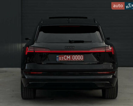 Чорний Ауді E-Tron, об'ємом двигуна 0 л та пробігом 162 тис. км за 28500 $, фото 11 на Automoto.ua