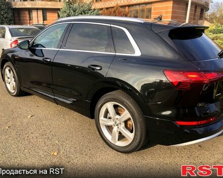 Черный Ауди E-Tron, объемом двигателя 0 л и пробегом 97 тыс. км за 40300 $, фото 1 на Automoto.ua