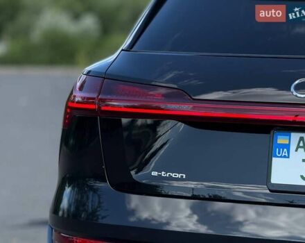 Чорний Ауді E-Tron, об'ємом двигуна 0 л та пробігом 75 тис. км за 31000 $, фото 15 на Automoto.ua