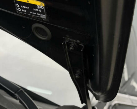 Чорний Ауді E-Tron, об'ємом двигуна 0 л та пробігом 162 тис. км за 28500 $, фото 41 на Automoto.ua