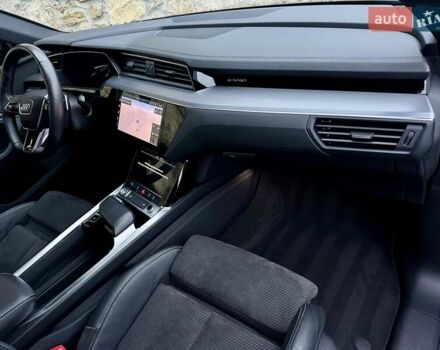 Черный Ауди E-Tron, объемом двигателя 0 л и пробегом 109 тыс. км за 28700 $, фото 25 на Automoto.ua