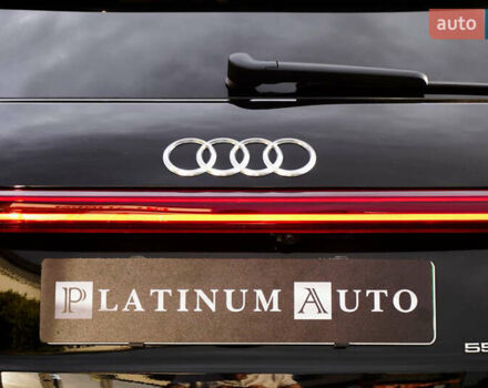 Черный Ауди E-Tron, объемом двигателя 0 л и пробегом 50 тыс. км за 31900 $, фото 5 на Automoto.ua