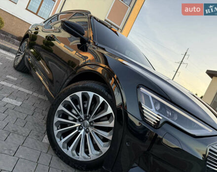 Черный Ауди E-Tron, объемом двигателя 0 л и пробегом 88 тыс. км за 31999 $, фото 10 на Automoto.ua