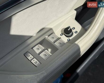 Чорний Ауді E-Tron, об'ємом двигуна 0 л та пробігом 75 тис. км за 31000 $, фото 32 на Automoto.ua