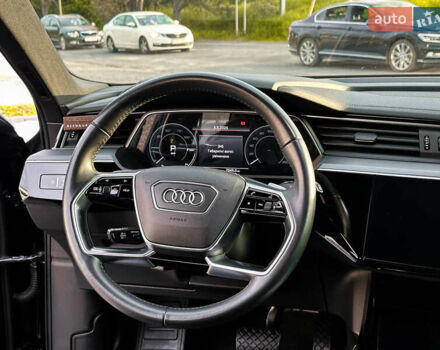 Черный Ауди E-Tron, объемом двигателя 0 л и пробегом 50 тыс. км за 31900 $, фото 28 на Automoto.ua