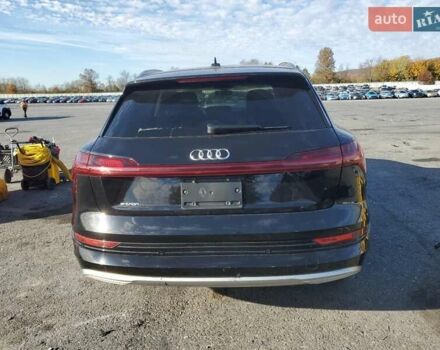 Черный Ауди E-Tron, объемом двигателя 0 л и пробегом 140 тыс. км за 9700 $, фото 5 на Automoto.ua