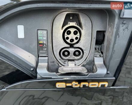 Черный Ауди E-Tron, объемом двигателя 0 л и пробегом 65 тыс. км за 29700 $, фото 19 на Automoto.ua