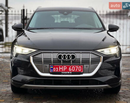 Чорний Ауді E-Tron, об'ємом двигуна 0 л та пробігом 140 тис. км за 26000 $, фото 14 на Automoto.ua