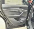 Черный Ауди E-Tron, объемом двигателя 0 л и пробегом 85 тыс. км за 31500 $, фото 23 на Automoto.ua