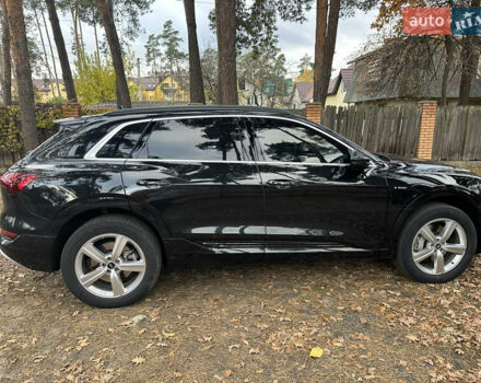 Ауді E-Tron 2019 у Ирпене на Automoto.ua Чорний Ауді E-Tron, об'ємом двигуна 0 л та пробігом 71 тис. км за 38300 $, фото 3 на Automoto.ua