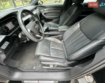 Черный Ауди E-Tron, объемом двигателя 0 л и пробегом 152 тыс. км за 26990 $, фото 10 на Automoto.ua