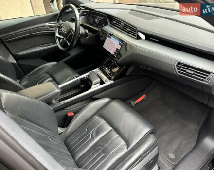 Черный Ауди E-Tron, объемом двигателя 0 л и пробегом 123 тыс. км за 28999 $, фото 49 на Automoto.ua