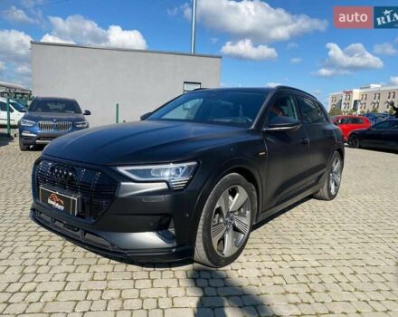 Черный Ауди E-Tron, объемом двигателя 0 л и пробегом 81 тыс. км за 34950 $, фото 4 на Automoto.ua