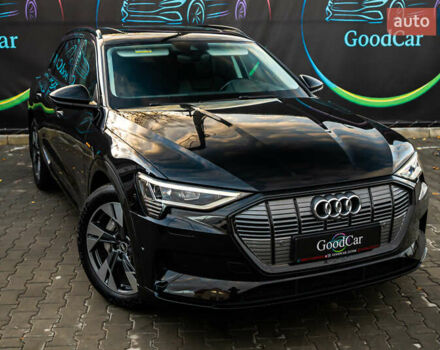 Черный Ауди E-Tron, объемом двигателя 0 л и пробегом 133 тыс. км за 28900 $, фото 1 на Automoto.ua