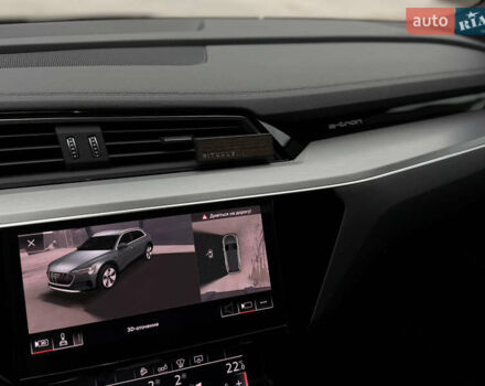 Чорний Ауді E-Tron, об'ємом двигуна 0 л та пробігом 162 тис. км за 28500 $, фото 81 на Automoto.ua