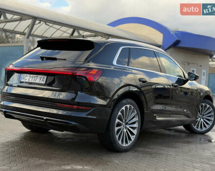 Чорний Ауді E-Tron, об'ємом двигуна 0 л та пробігом 63 тис. км за 26500 $, фото 14 на Automoto.ua