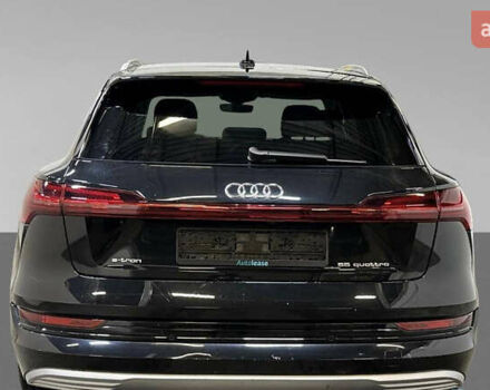 Черный Ауди E-Tron, объемом двигателя 0 л и пробегом 150 тыс. км за 27500 $, фото 5 на Automoto.ua