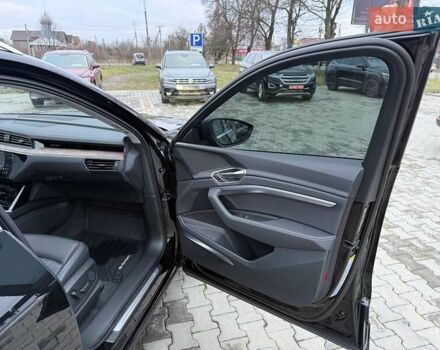 Черный Ауди E-Tron, объемом двигателя 0 л и пробегом 65 тыс. км за 29700 $, фото 35 на Automoto.ua