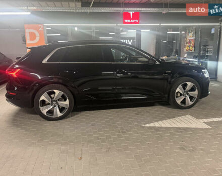 Черный Ауди E-Tron, объемом двигателя 0 л и пробегом 140 тыс. км за 31900 $, фото 12 на Automoto.ua