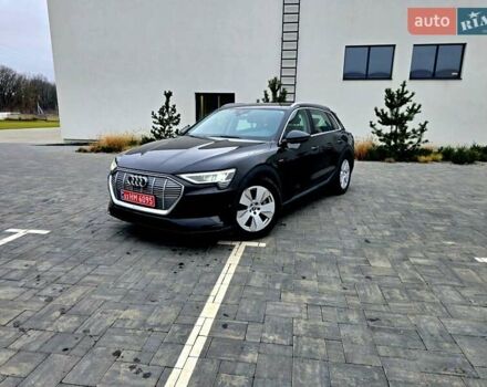 Чорний Ауді E-Tron, об'ємом двигуна 0 л та пробігом 135 тис. км за 22900 $, фото 15 на Automoto.ua