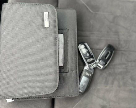 Чорний Ауді E-Tron, об'ємом двигуна 0 л та пробігом 142 тис. км за 23500 $, фото 22 на Automoto.ua