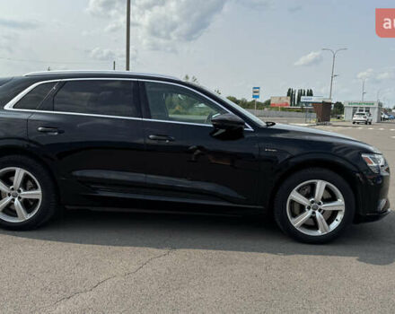 Черный Ауди E-Tron, объемом двигателя 0 л и пробегом 72 тыс. км за 33000 $, фото 8 на Automoto.ua
