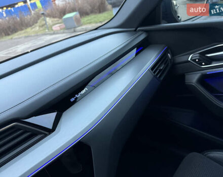 Черный Ауди E-Tron, объемом двигателя 0 л и пробегом 88 тыс. км за 29999 $, фото 99 на Automoto.ua