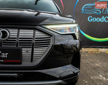 Чорний Ауді E-Tron, об'ємом двигуна 0 л та пробігом 100 тис. км за 31400 $, фото 15 на Automoto.ua